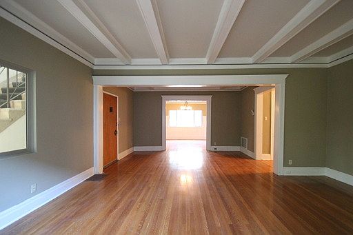3rd image of 260 S Oakland Ave APT 3