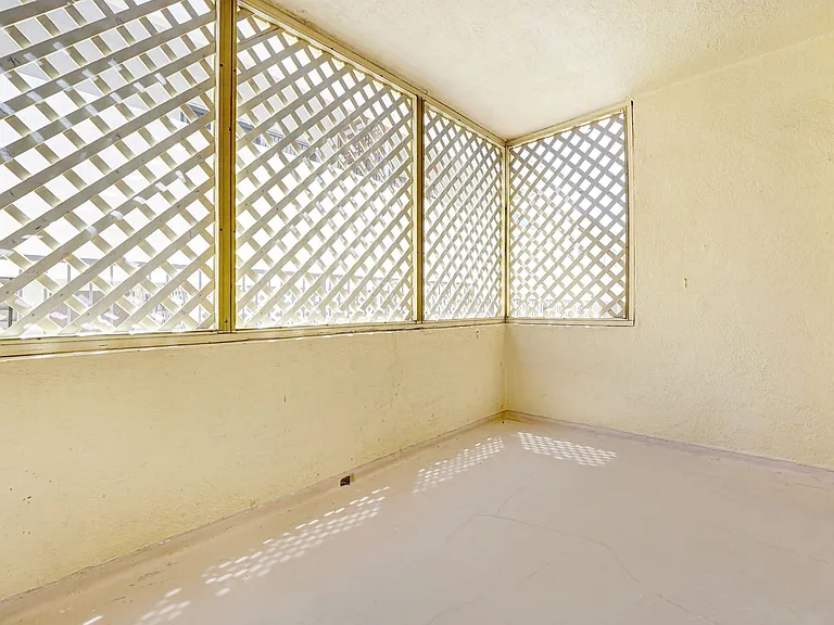 1237 Berkeley St - steps to Wilshire Blvd in Santa Monica — Photo 23
