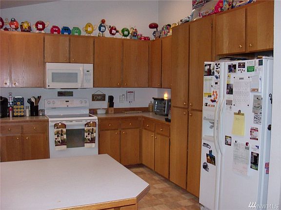 4th image of 8217 143rd Ave NE