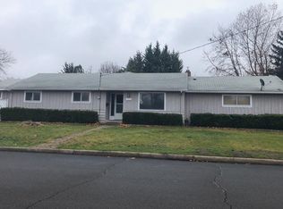 1100 Comet Ave, Central Pt, OR 97502