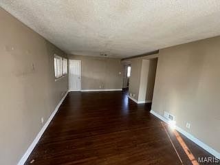 4th image of 95 Florissant Park Dr