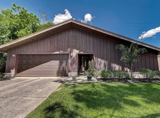 7633 Belle Park Dr, Houston, TX 77072