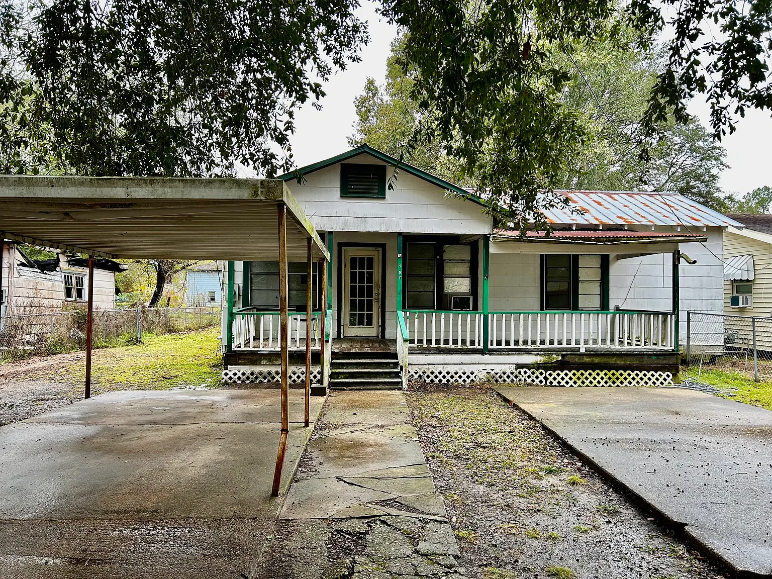 3 bed, 1145 sqft, $650 — Photo 2