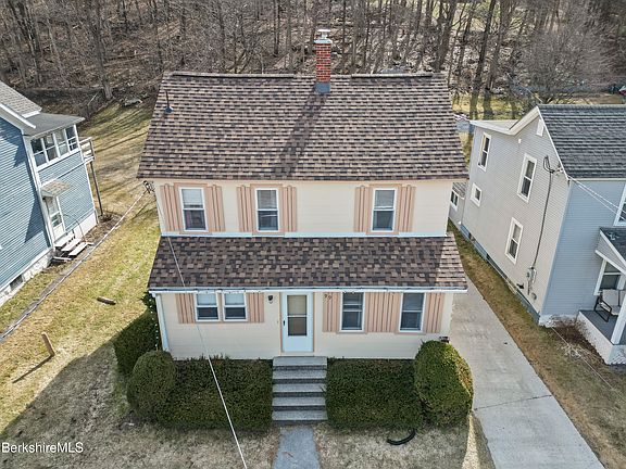 3rd image of 99 N Summer St