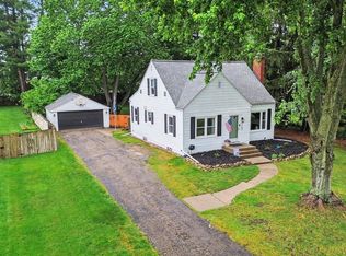 1263 Benning Ave NW, Grand Rapids, MI 49504