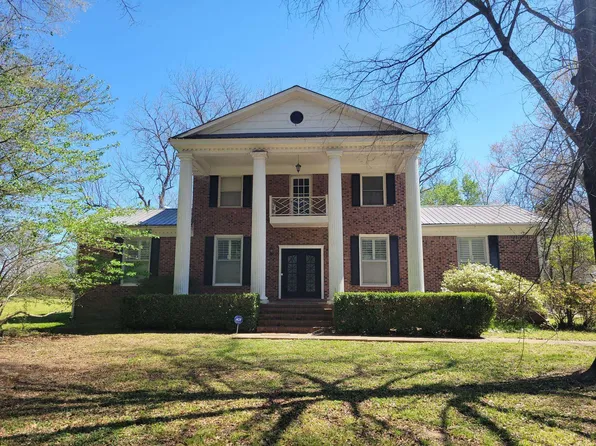 355 Clay St, Oakland, TN 38060