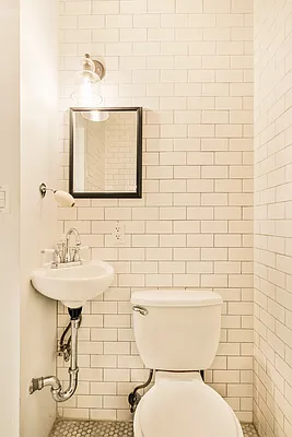 Rented by Compass | media 30