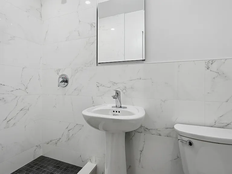 1540 Pelham Pkwy S #1G — Photo 10