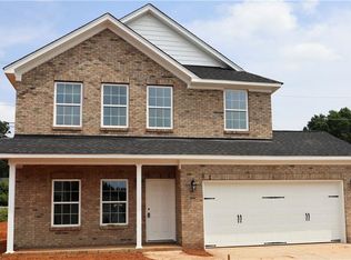 125 Glasmere Ct, Winston Salem, NC 27101