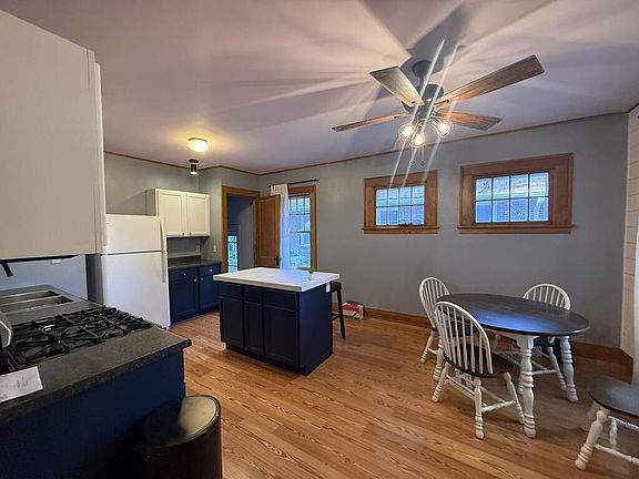 3rd image of 818 N 21st St