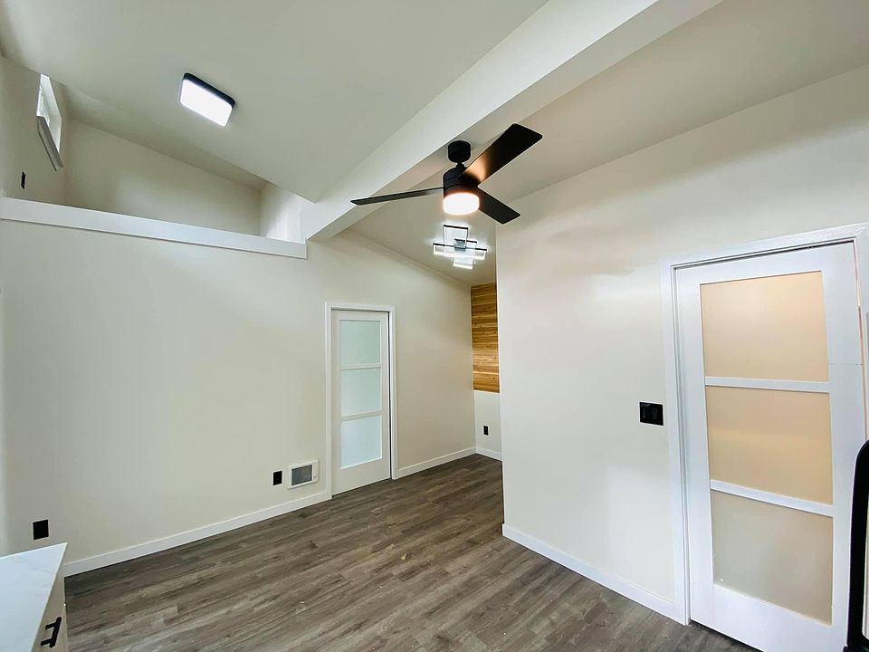 1st image of 1047 Wilson St SE #2