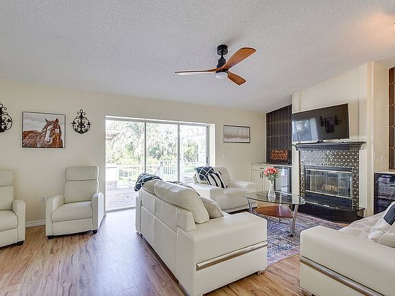 4th image of 6519 28th Ave E