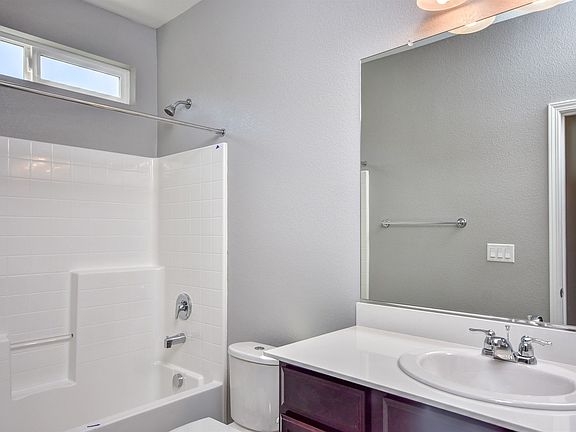 Full Main Floor Bathroom