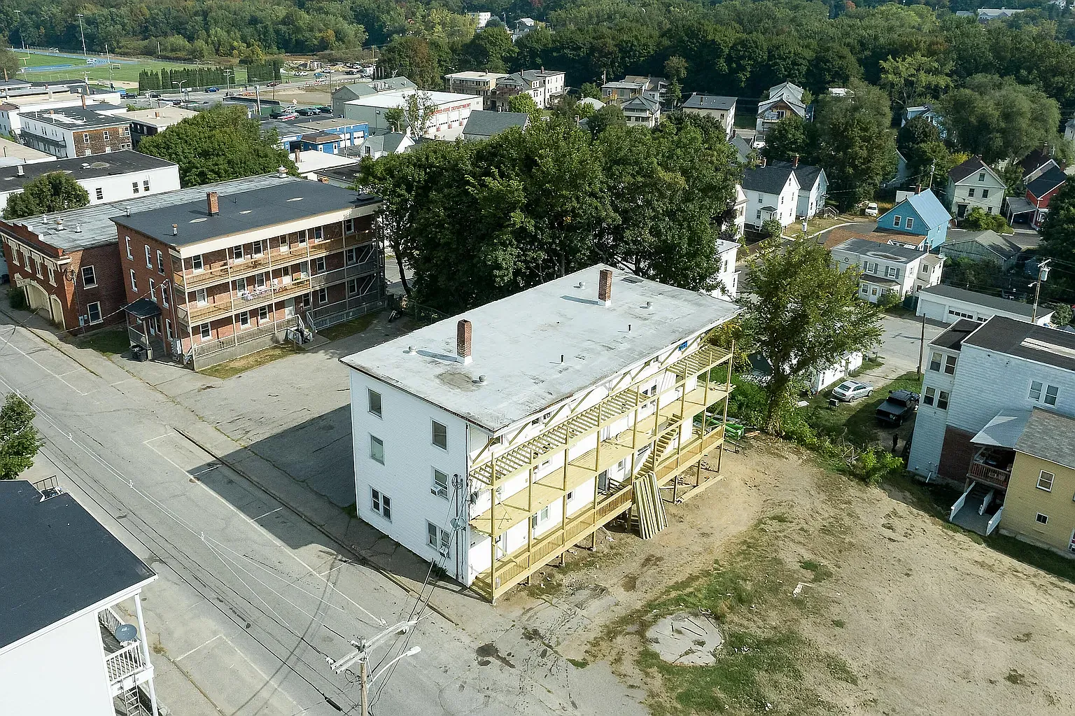 3 bed, $1,300 — Photo 3