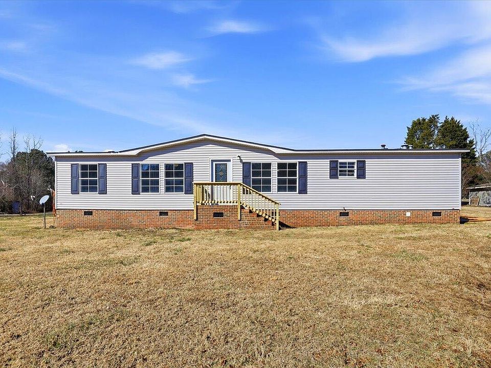 1st image of 108 Winding Creek Dr