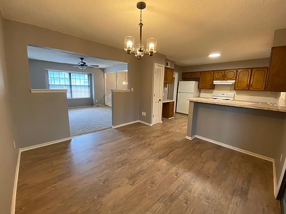 3rd image of 2305 NW Chatham Pl