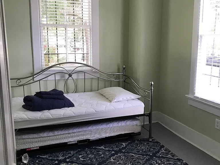 2401 Habersham St #A — Photo 24