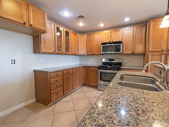 5th image of 2883 Gary Brewer Rd