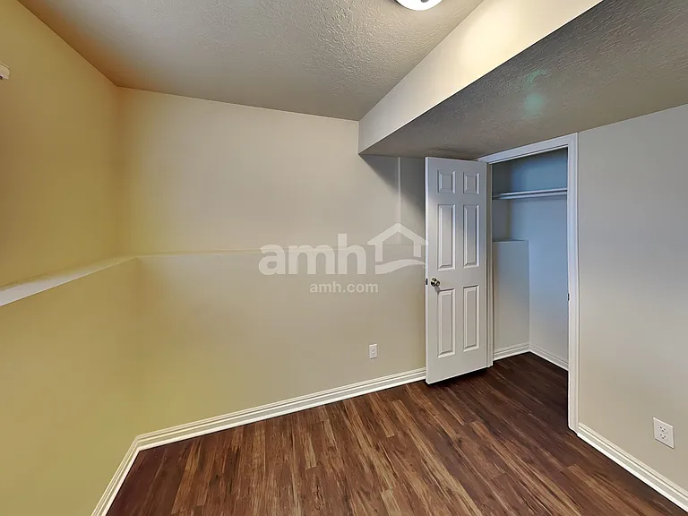 2103 W 2265 N — Photo 14