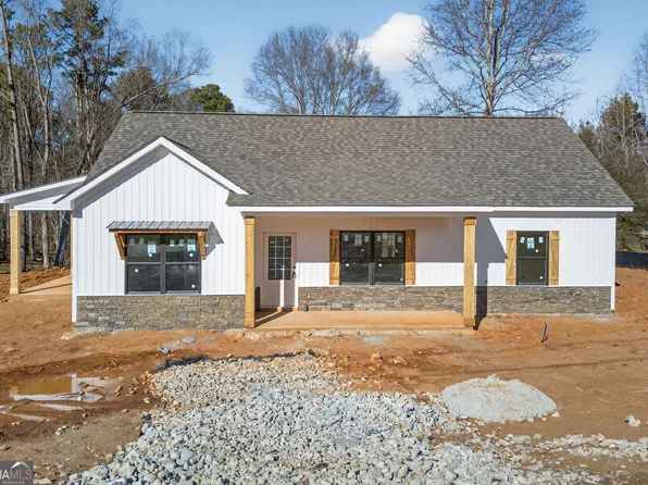 82 Wiley Dr, Douglasville, GA 30134