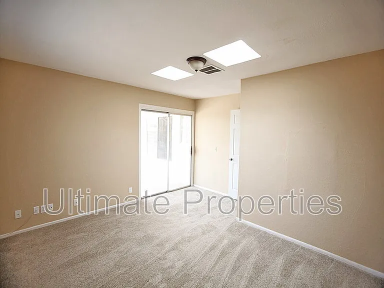 6605 W Mescal St — Photo 11