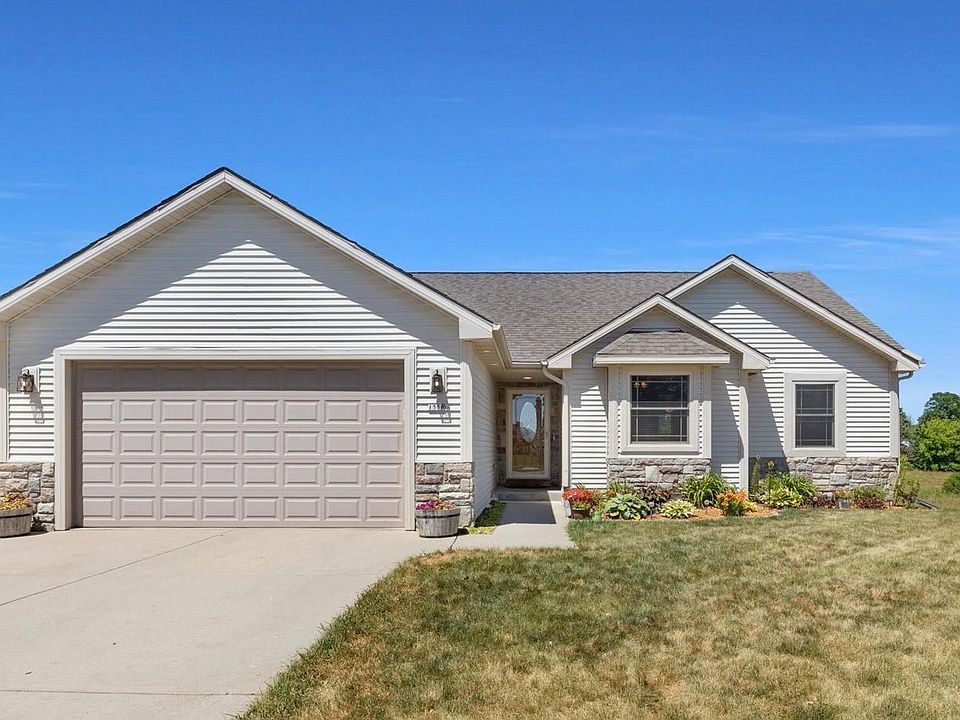1st image of 1556 Dovetail Dr