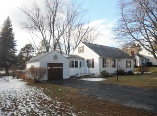 57 Pratt St, Lunenburg, MA 01462