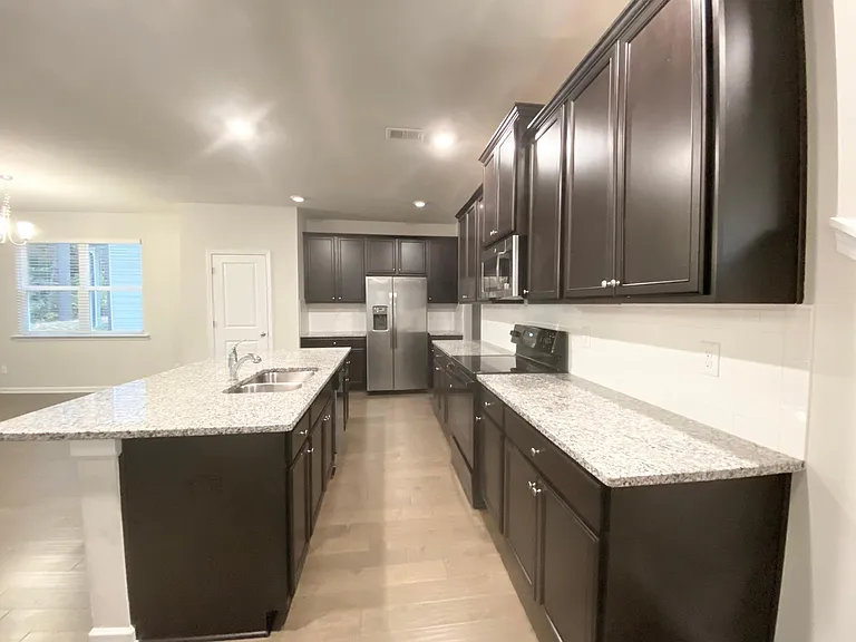 4442 Richmond Ct — Photo 5