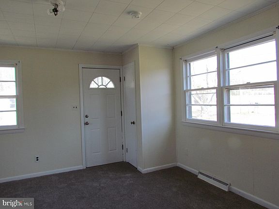 2nd image of 44868 Blake Creek Rd Unit 1