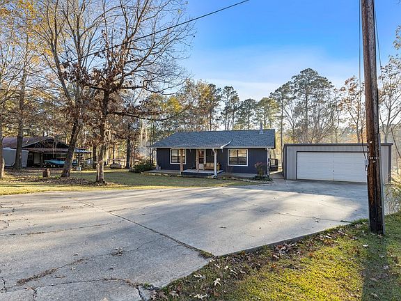 5th image of 601 Private Road 7830
