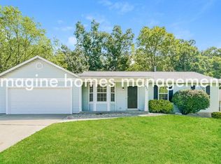 822 Whispering Rock Dr, O'Fallon, MO 63366