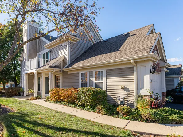 1088 Talbots Ln #1088, Elk Grove Village, IL 60007