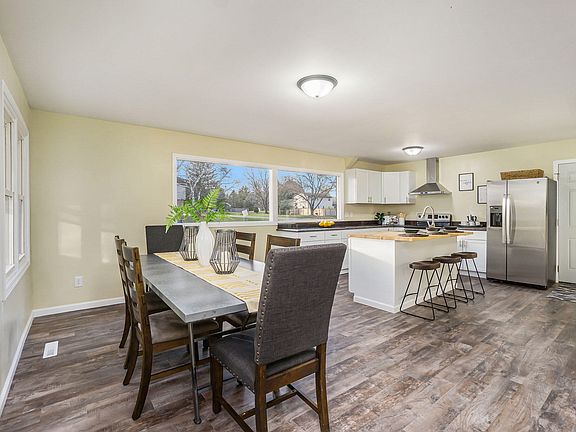 4th image of 8305 Charwood Dr