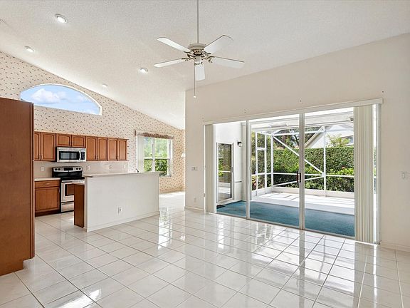 4th image of 7515 Rockbridge Circle #7515