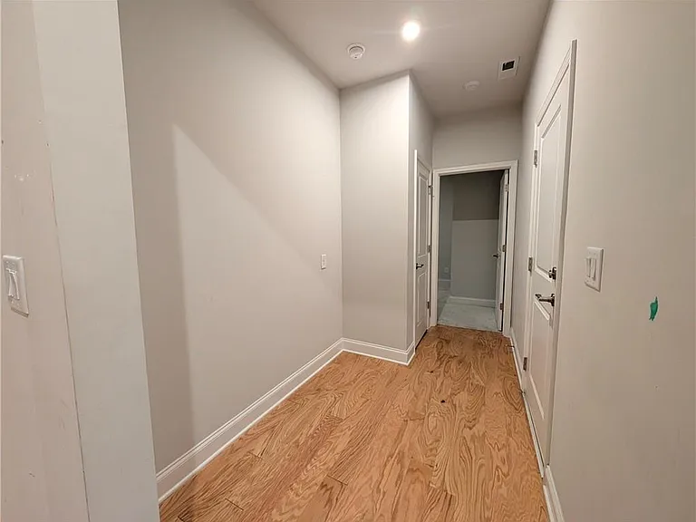 406 Riverclub Rd — Photo 16