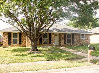 914 Hillside Ln, Flower Mound, TX 75028