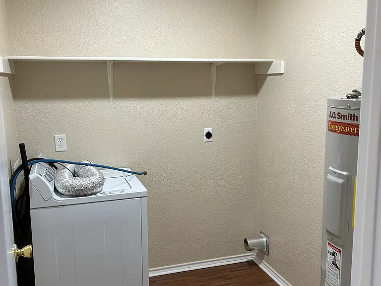 4105 Gus Dr #C — Photo 10