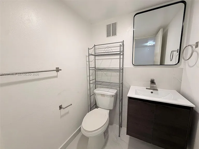 7000 NW 17th St #320 — Photo 9