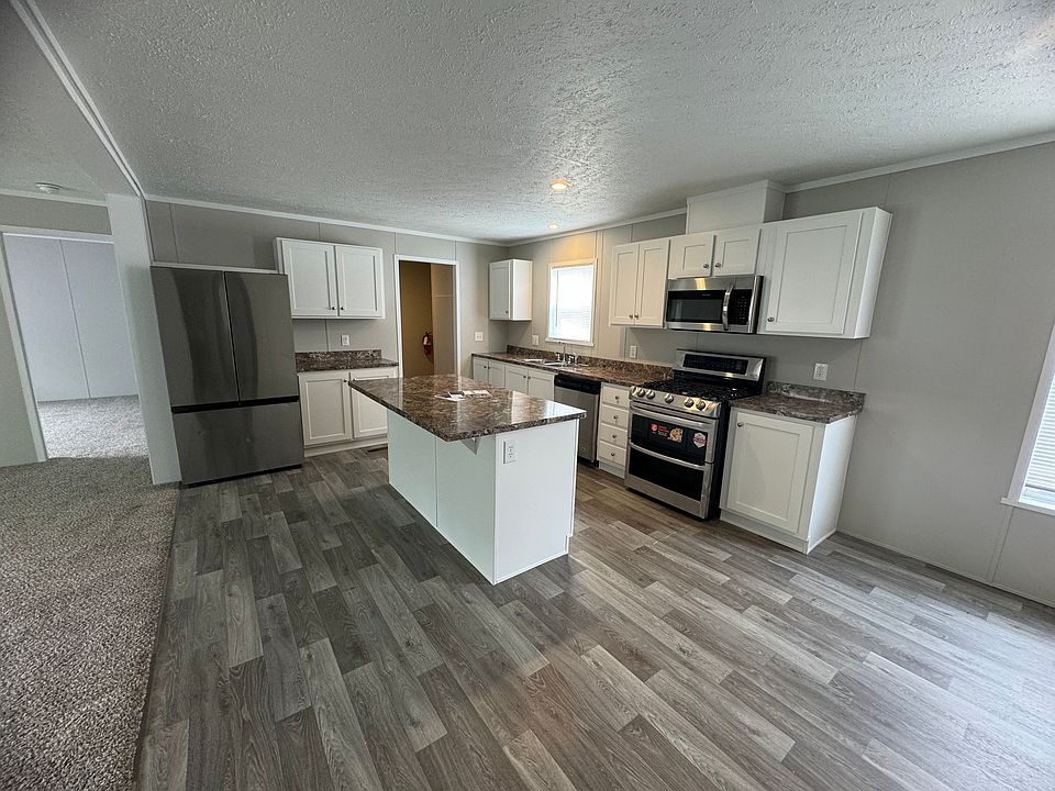 1st image of 162 Birch Ave #162