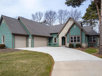 2010 PINEWOOD COURT, Menasha, WI, 54952