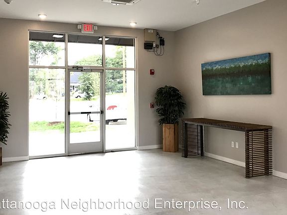 4th image of 1728 Bailey Ave #113