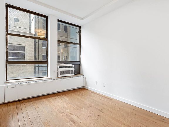 3rd image of 106 Fulton St APT 7A