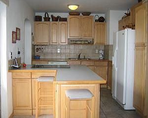 4th image of 50 NE 27th Dr