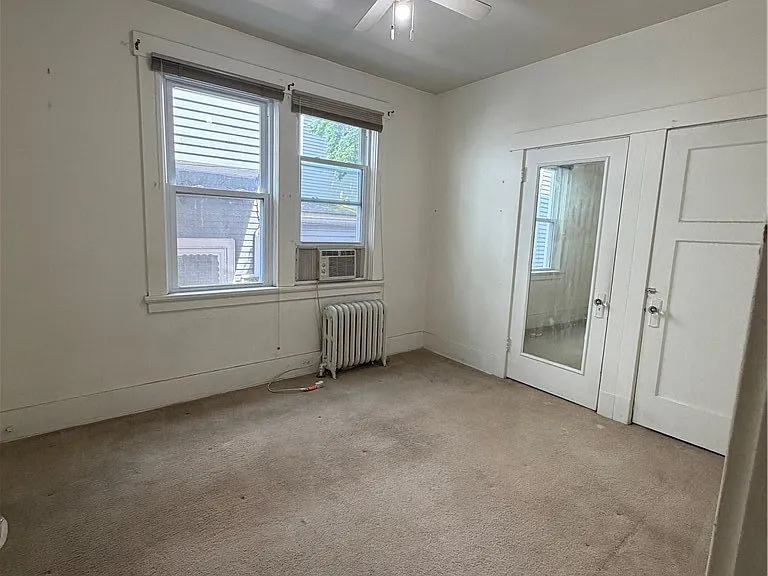 5730 Howe St #1 — Photo 10