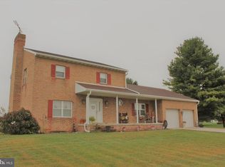 652 Cedar Ridge Rd, New Oxford, PA 17350