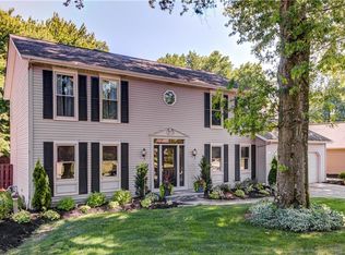 25661 Rustic Ln, Westlake, OH 44145