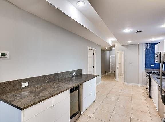 3rd image of 2234 N Washtenaw Ave #1