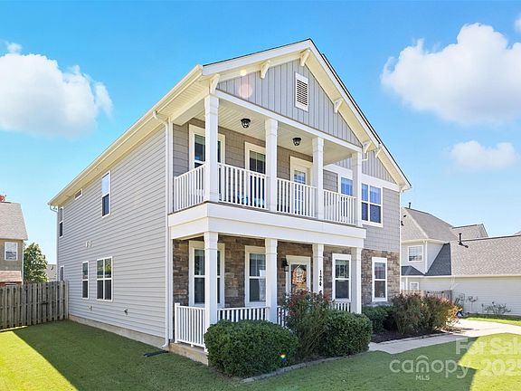 3rd image of 124 Millen Dr