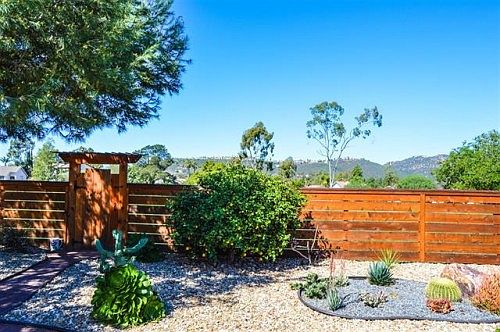 3rd image of 1873 Cortez Ave