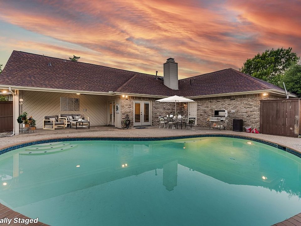 1st image of 349 Windy Meadow Dr